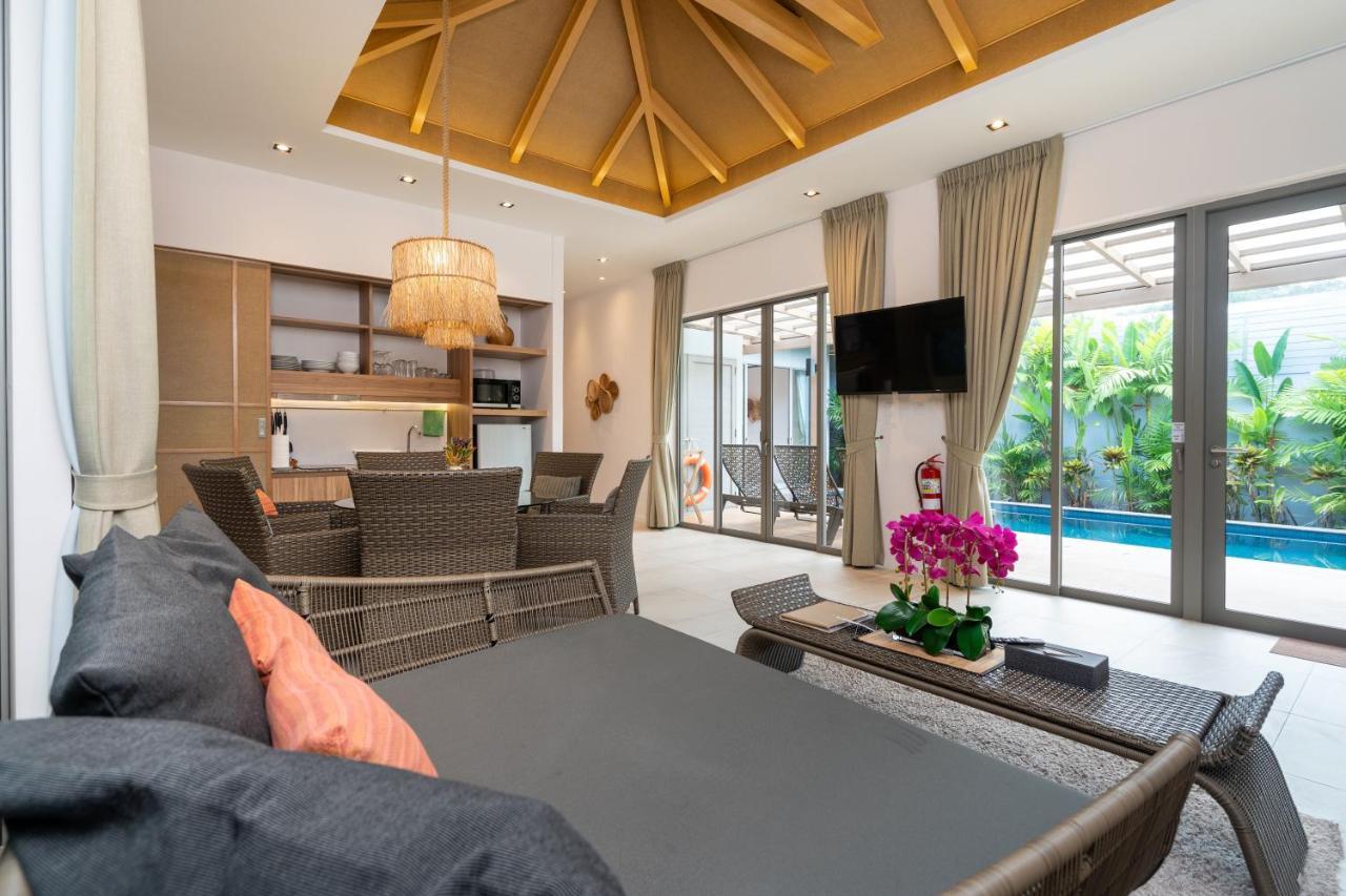 Dalaa 9 Villa Kamala Beach Buitenkant foto