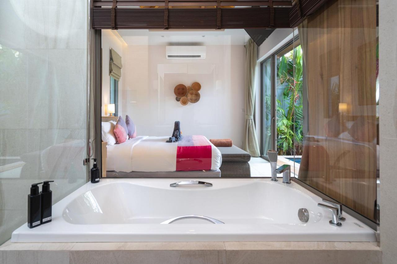 Dalaa 9 Villa Kamala Beach Buitenkant foto