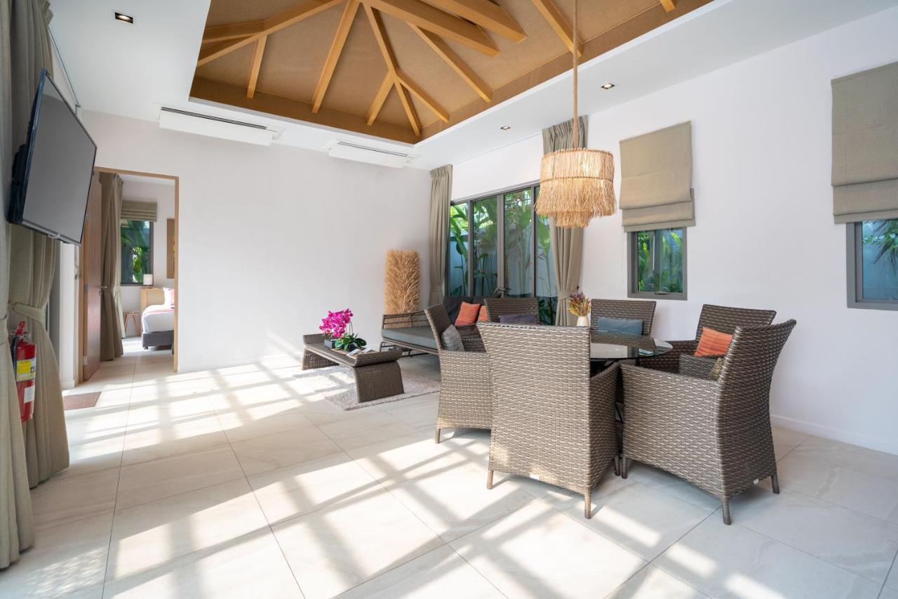Dalaa 9 Villa Kamala Beach Buitenkant foto
